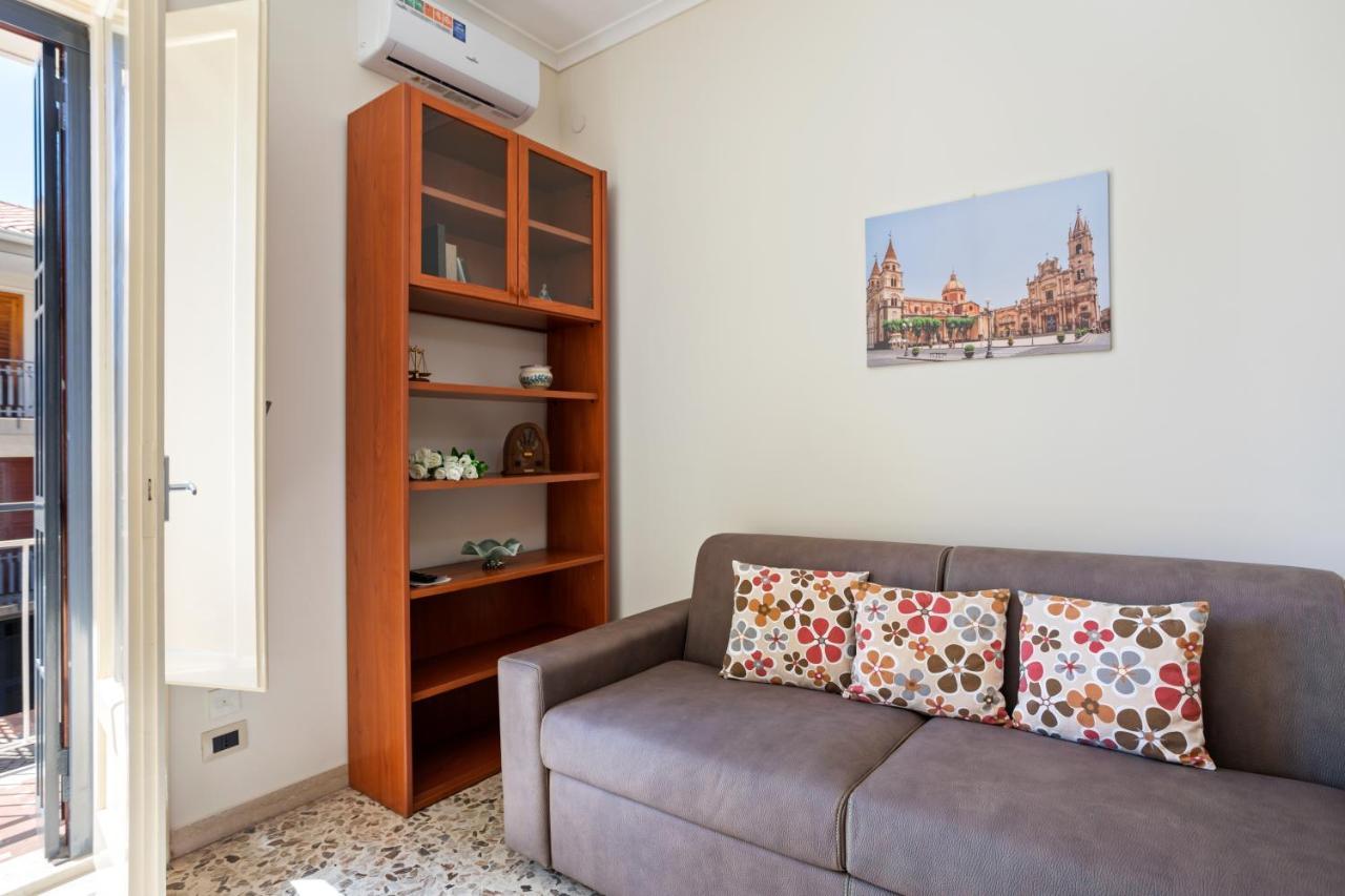 Tra Il Centro E Il Mare Apartment Con Terrazzo アーチ・カステッロ エクステリア 写真