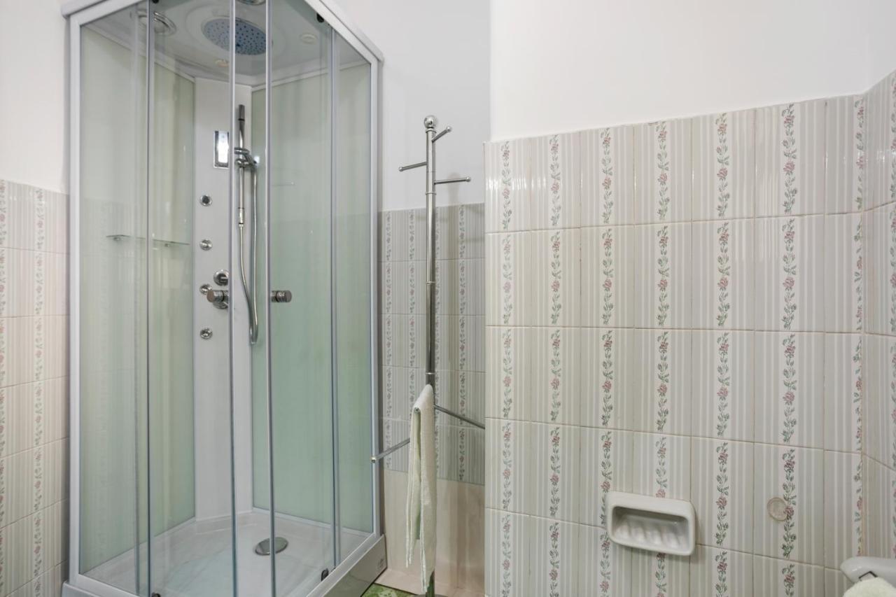 Tra Il Centro E Il Mare Apartment Con Terrazzo アーチ・カステッロ エクステリア 写真