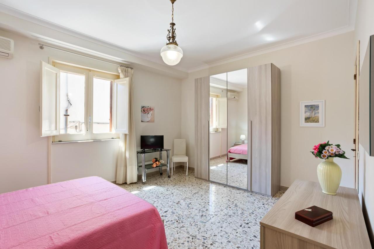 Tra Il Centro E Il Mare Apartment Con Terrazzo アーチ・カステッロ エクステリア 写真