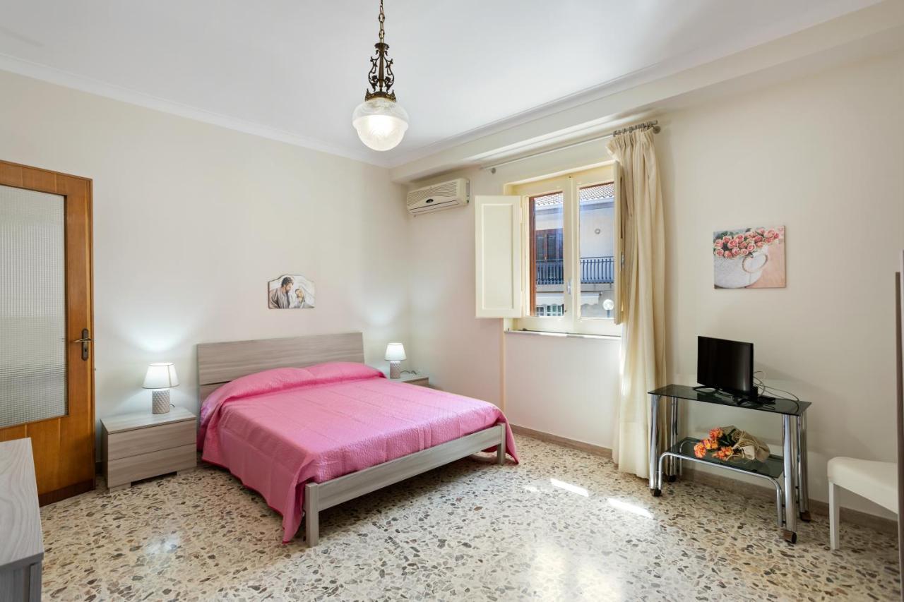 Tra Il Centro E Il Mare Apartment Con Terrazzo アーチ・カステッロ エクステリア 写真